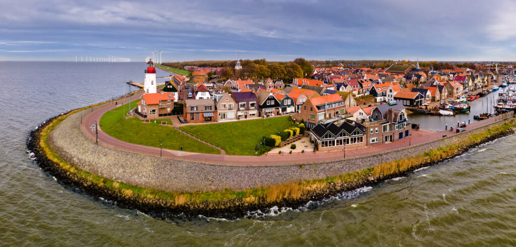 Fototentoonstelling veerkrachtig ouderschap op Urk